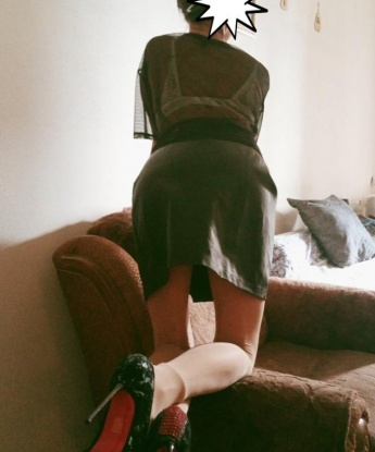Засвети свои фантазии, и я сделаю все, чтобы они стали реальностью.
💋 Мои услуги включают оральный и классический секс, массаж и расслабление, эротические игры и ролевые сценарии. А также могу быть твоей идеальной собеседницей, если ты хочешь просто поговорить.
📸 И, конечно же, у меня есть фото, чтобы ты смог убедиться в моей привлекательности и сексуальности. Если хочешь увидеть их, просто попроси меня отправить.
✨ Отзывы о моих услугах говорят сами за себя: клиенты оценивают меня высоко за мою страсть, внимательность и профессионализм. Ты точно не пожалеешь, ведь я всегда стараюсь угодить своим мужчинам.
🌃 Живу я в Москве и готова пригласить тебя к себе в уютное место для нашей встречи. Ты не пожалеешь о времени, проведенном со мной, и вернешься ко мне снова. Доверься мне и дай себе удовольствие, которого ты заслуживаешь. Напиши мне, и начнем нашу незабываемую встречу! 😉 Наталья